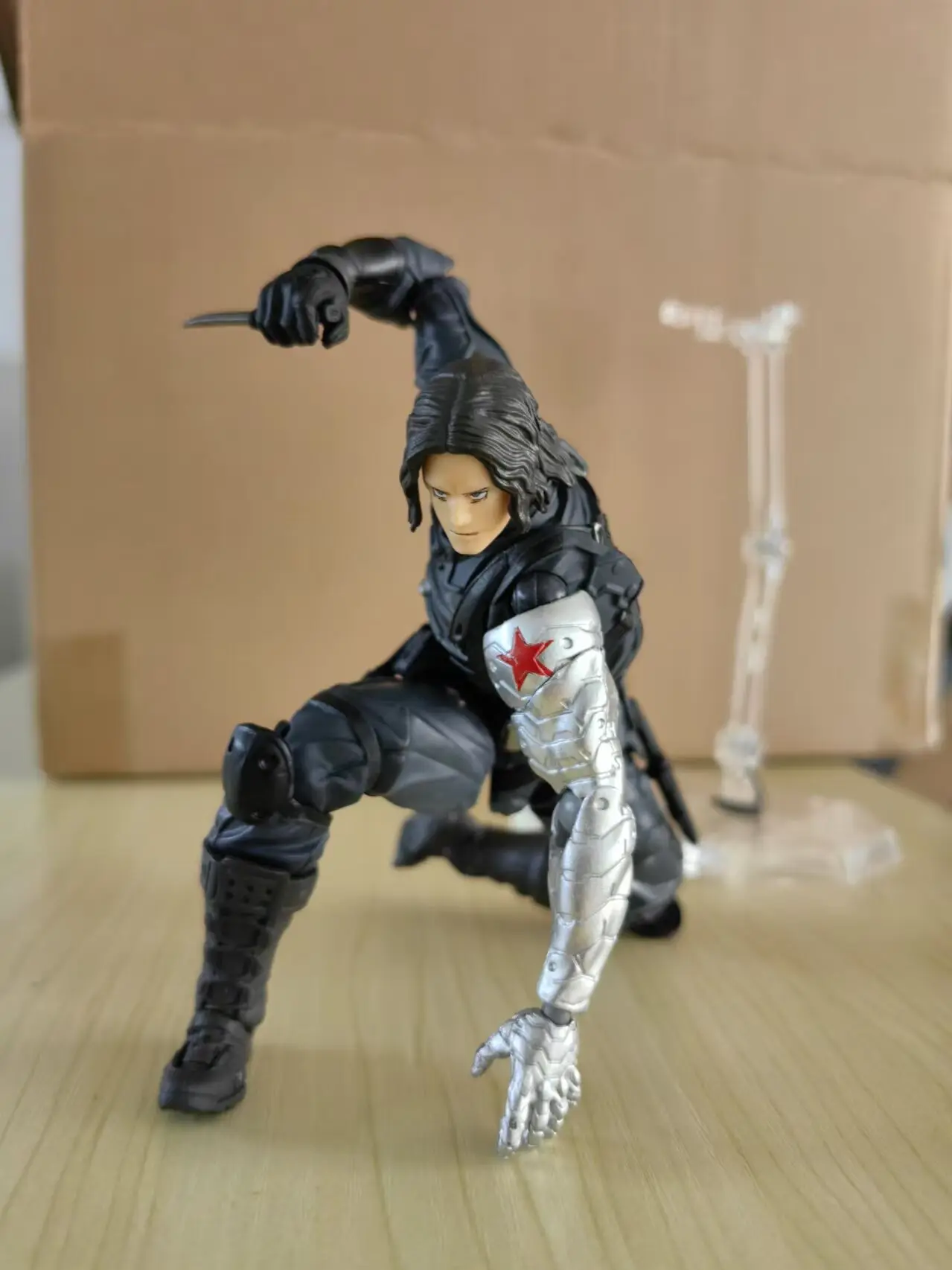 Kaiyodo soldado de invierno Revoltech increíble YAMAGUCHI Bucky Barnes Capitán América Anime figuras de acción juguete juguetes de cumpleaños regalos