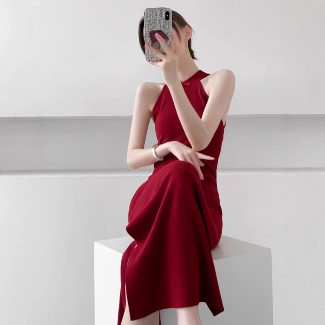High Quality Hot Selling Wholesale New Red Temperament Knitted Dress Slim Fit Sleeveless Hanging Neck Buckle Long Skirt Women
