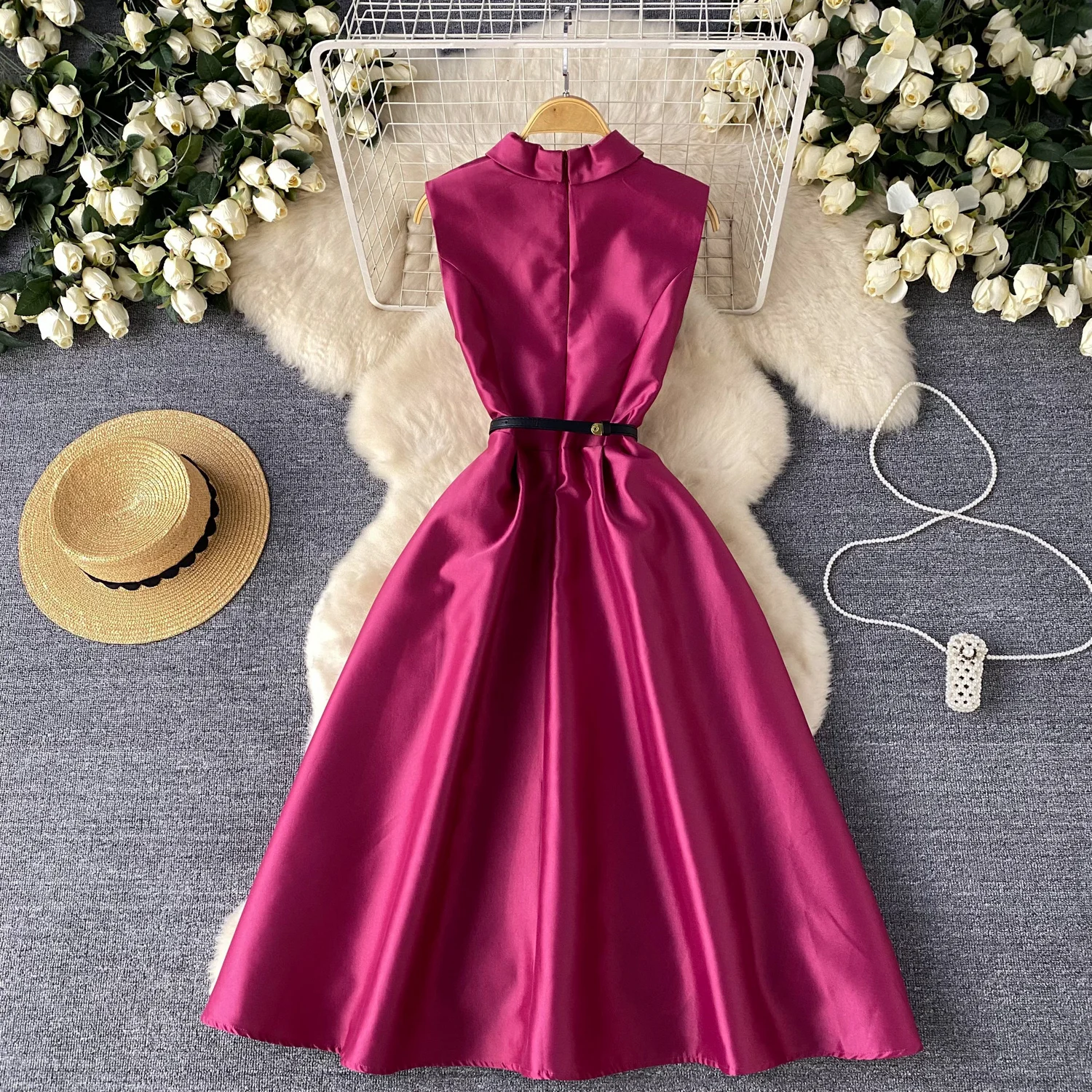 High Quality Elegant Stain Dress For Women Europe Fashionable Deep V Neck Collar Sleeveless Waist Large Size Dresses