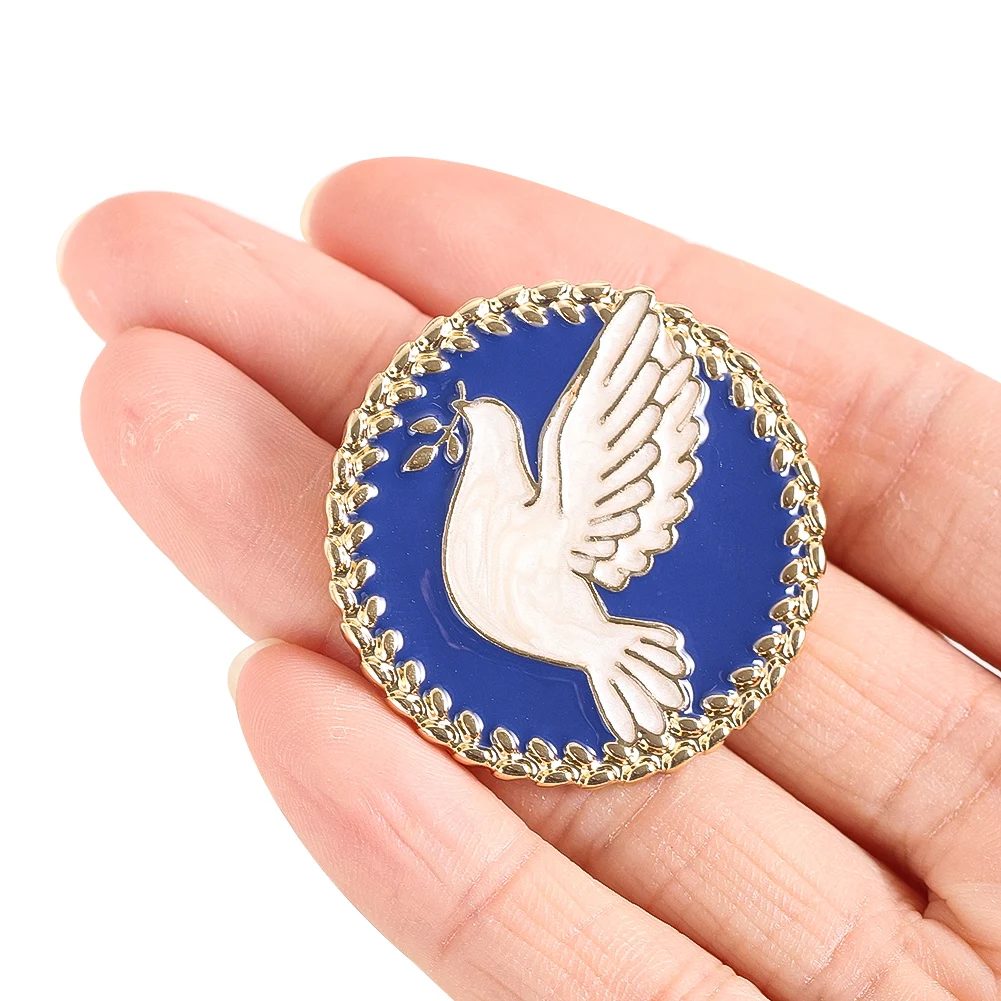 1PC Vintage Creative Metal Brooch Enamel Oil Painting Peace Dove Pin Buckle Clothes Bags Men and Women Accessories Corsage