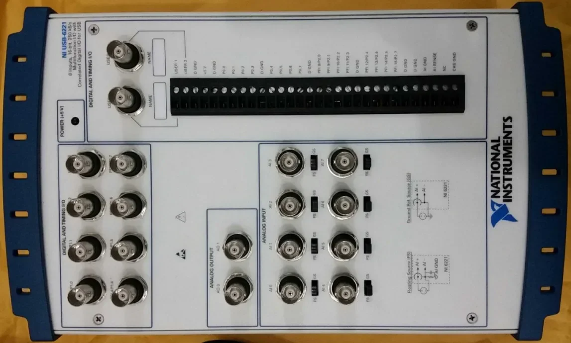 New US NI USB-6221 BNC 780117-01 External Power Supply