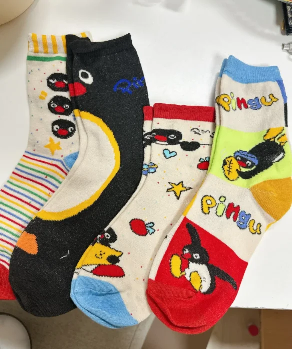 4 Pairs Pingu Medium Length Socks Women Cartoon Autumn Winter Casual Breathable Soft Versatile Fashionable Kawaii Girls Socks