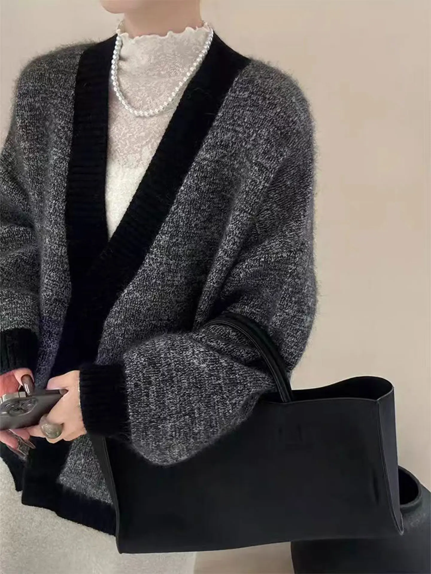 

Big V-neck cardigan women's pure mountain cashmere sweater autumn high-end thick autumn and winter knitted sweater coat