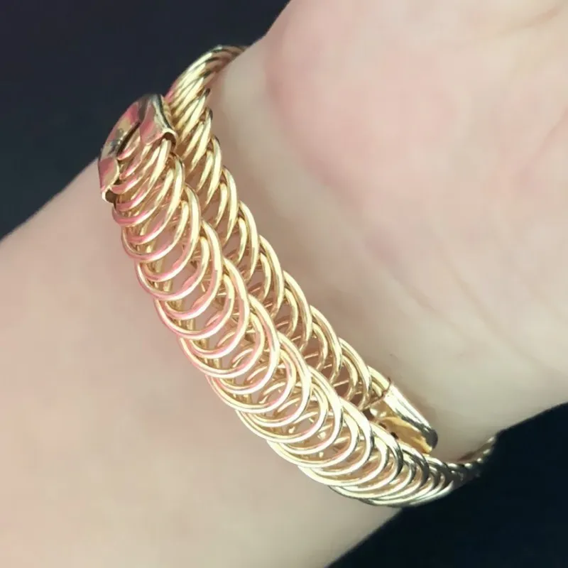 ذهبي اللون المعادن مكتنزة الإسورة للنساء العصرية الشرير قابل للتعديل المعصم المفتوحة الكفة الأساور أساور حزب بيان مجوهرات هدية