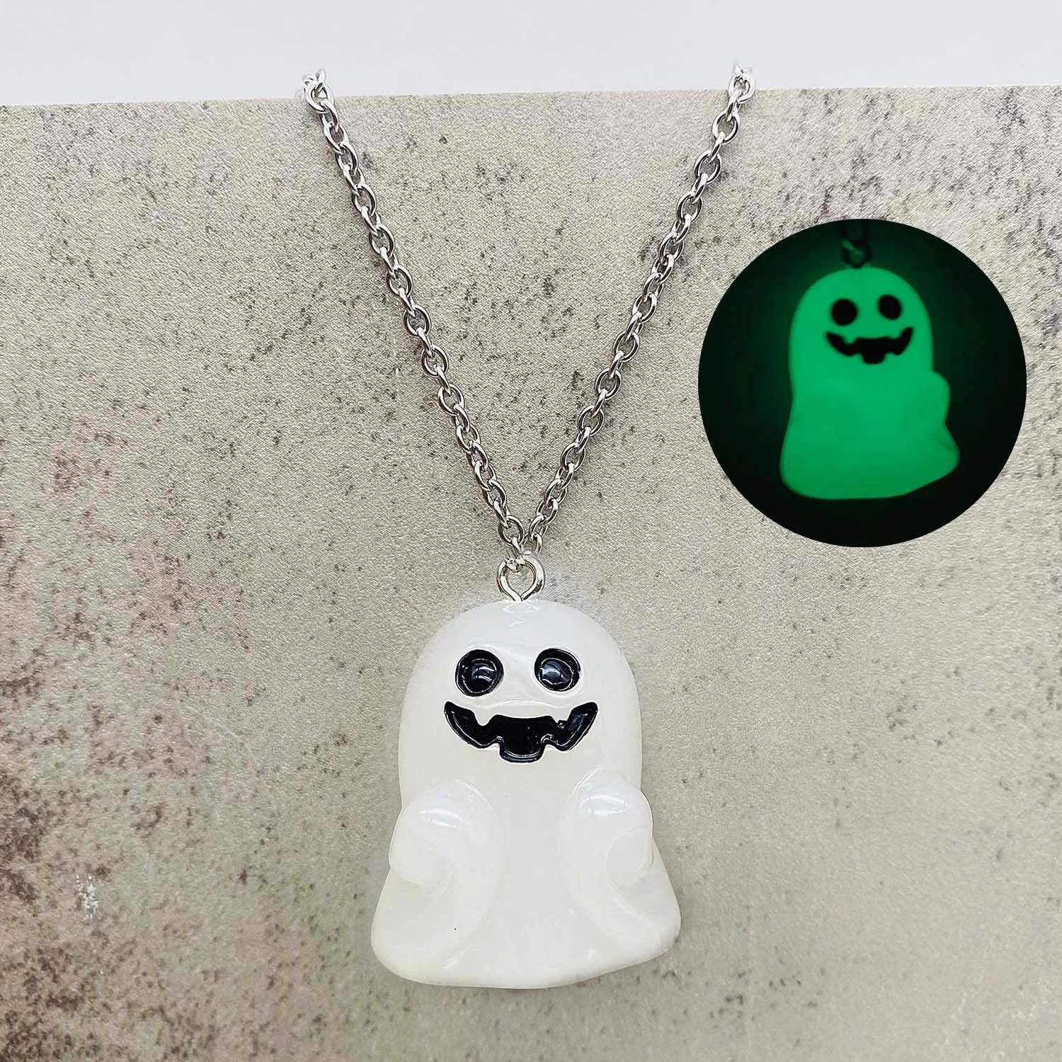 Night Light Ghost Acrylic Halloween Necklace Christmas Tiny Glow-In-The-Dark Spooky Charm Earrings for Women Party Jewelry Gift