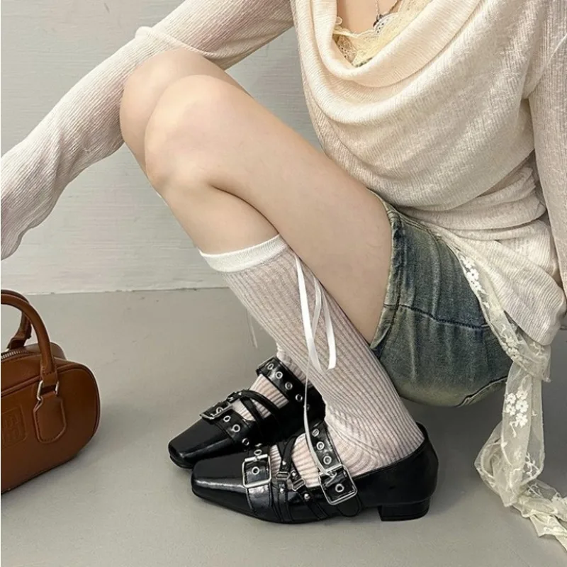 2026 Retro Schnallen-Jane-Schuhe mit spitzer Zehenpartie für Damen – flache Loafer mit niedrigem Absatz im lässigen und eleganten Stil – Detail 9