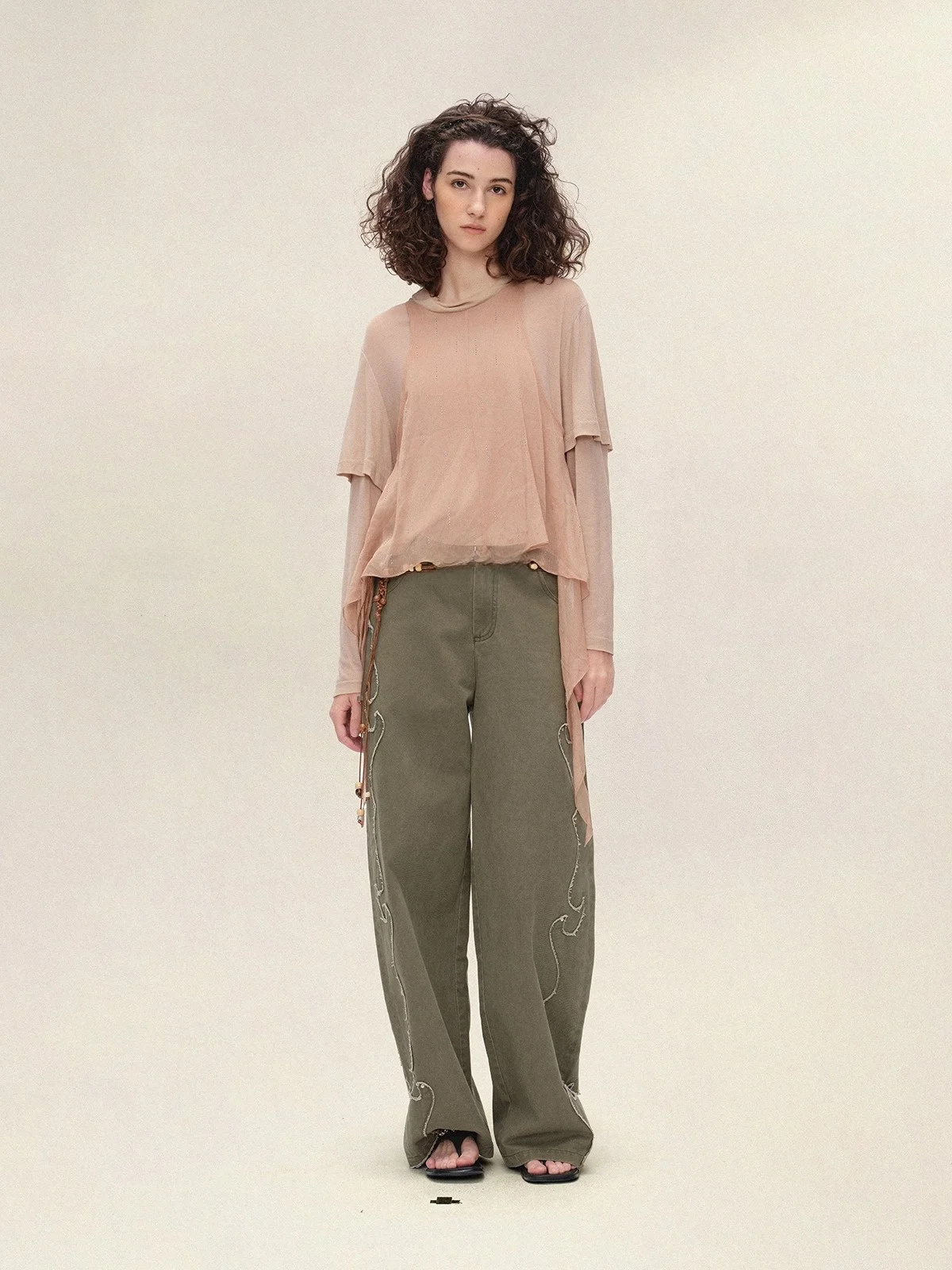 Camiseta Feminina Union Vena Label 25 de Outono com Lantejoulas e Chiffon, Efeito Duas Peças, Casual, Solta, Respirável, Manga Longa
