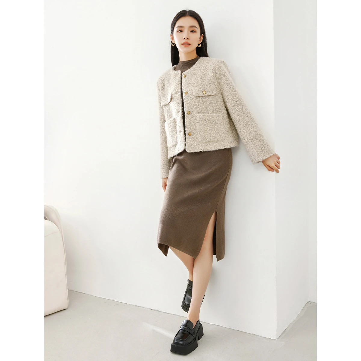 VIMLY موضة سترات دافئة للنساء شتاء 2025 جديد س الرقبة طويلة الأكمام معاطف الصلبة عادية تخفيف القمم الملابس النسائية A0078