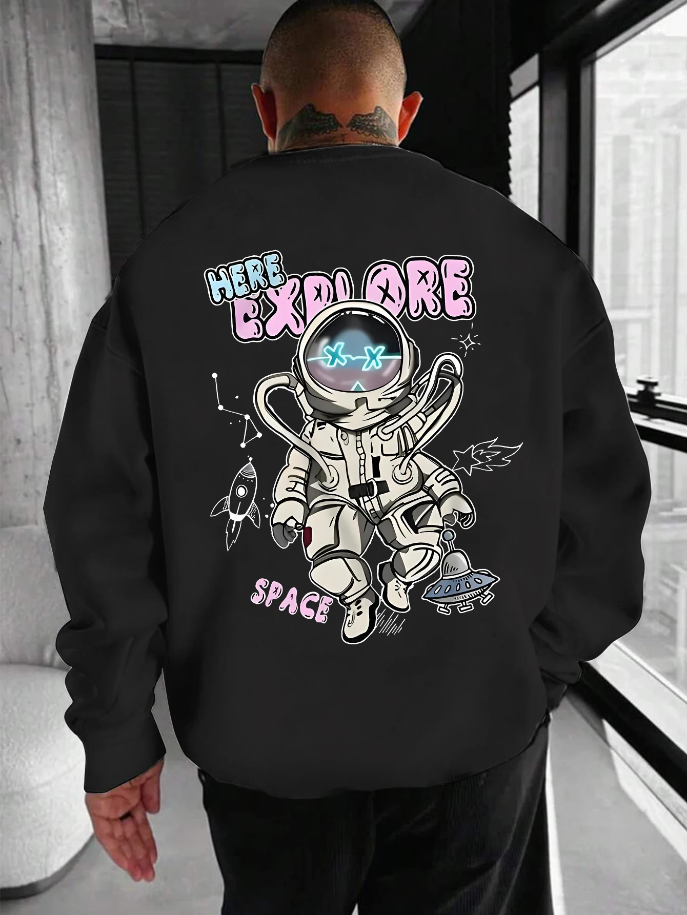 Men's Cartoon Astronaut Explore Space Graphic Sweatshirt, Graffiti Letter Crewneck Streetwear Pullover Casual Street Pullover