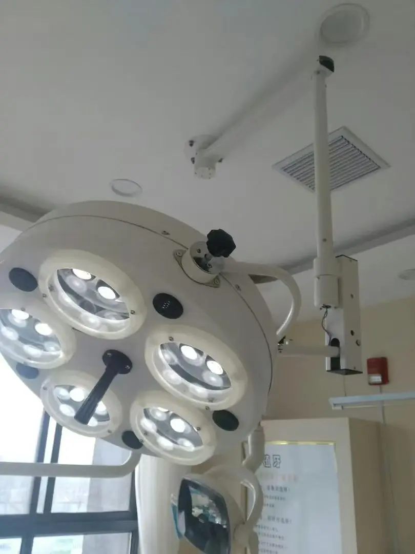 Hot Sale Hospital Equipment Vertical LED Lamp Veterinary Portable Mobile Operating Theatre Lights - Image 4