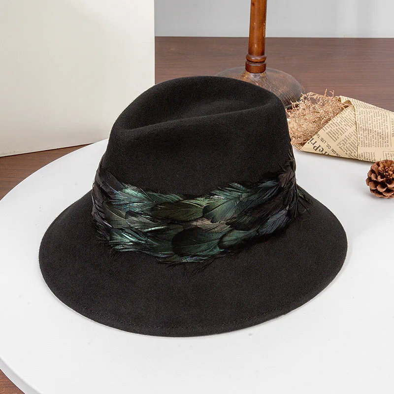 Fashion Vintage 2024 New Black Wool Jazz Panama Hat Feather Decorated Bucket Hat For Women Designer Style Felt Hat Chapeu Fedora