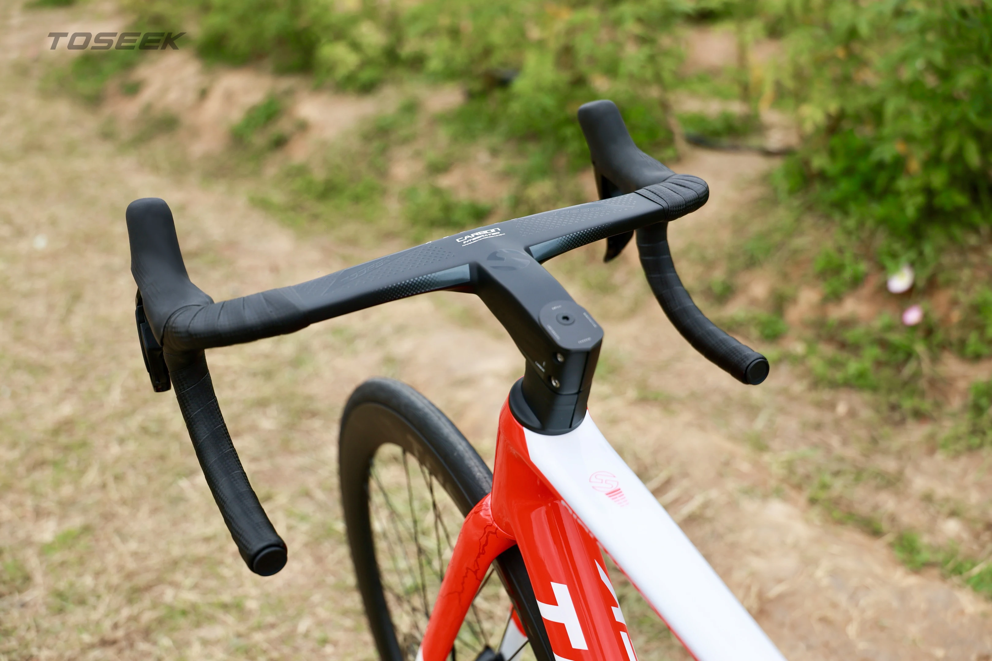 TOSEEK Fahrradlenker Drop Bar T800 Rennrad-Carbonlenker Integrierter Rennradlenker Gebogener Lenker Interne Kabelführung Fahrradteil – Detail 16