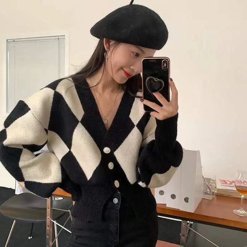 Lingge Sweater Women\'s Design Sense Niche Loose Waist Short Top Retro Japanese Lazy Knitted Jacket