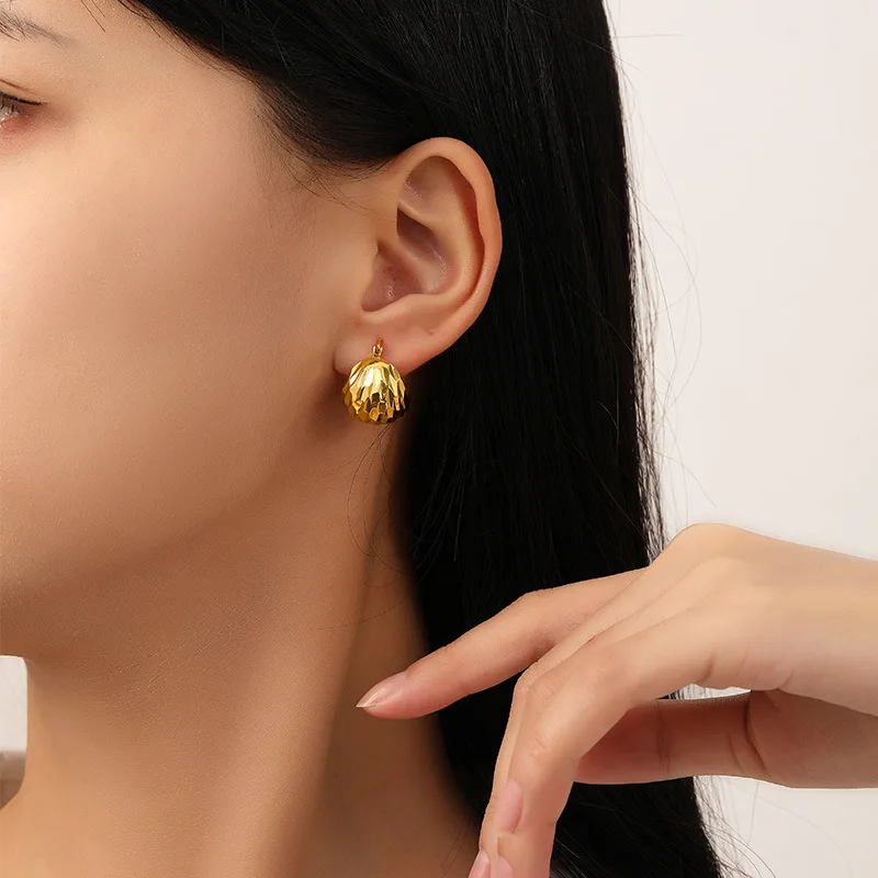 Modern Stainless Steel Chunky Gold Plated Hoop Earrings for Women Rhinestones Thick Basket Huggie Jewelry Women Gift