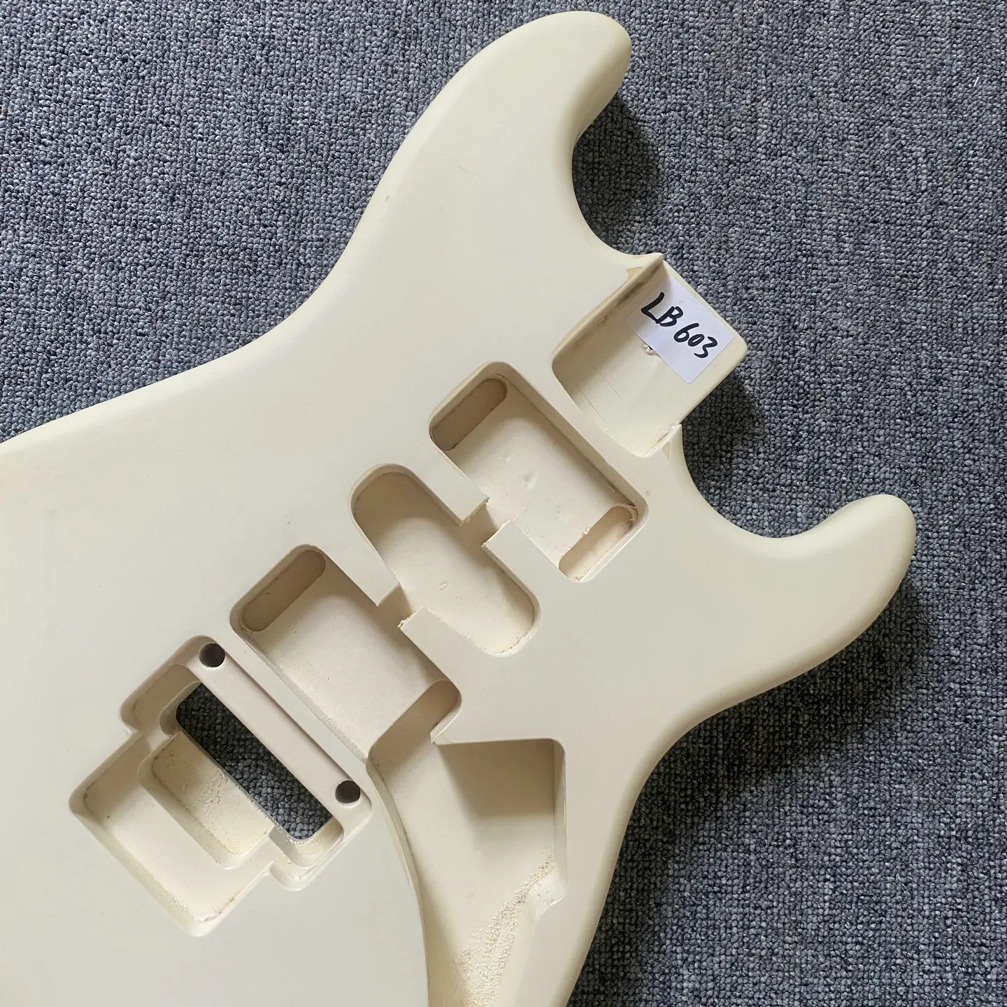 LB603 Cream White Color 6 String Electric Guitar Body Floyd Rose Bridges in Solid Wood for Replace and Personal DIY