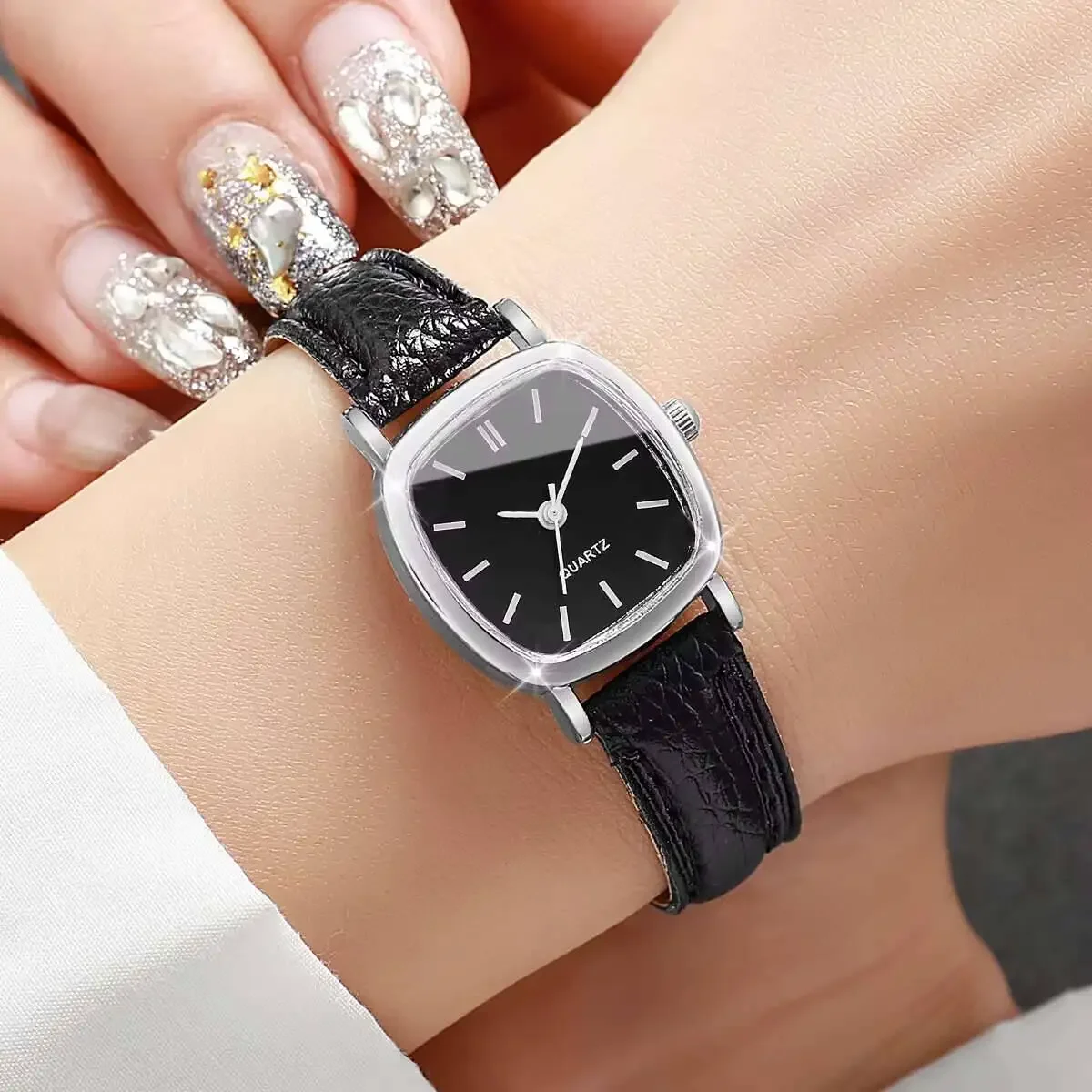 2PCS Fashion Square Women Watches Set Simple Small Dial Leather Strap Quartz Watch for Ladies Clock Reloj Mujer （Without Box）