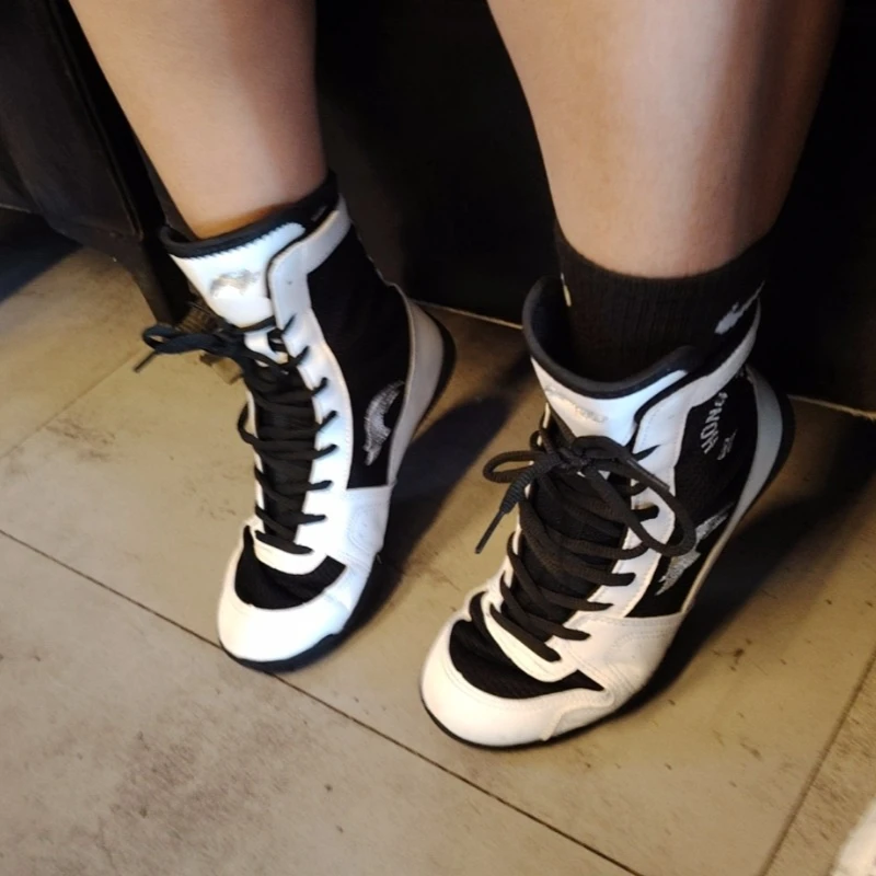 Professional Wrestling Shoes for Men Non-Slip Gym Training Shoe For Man Unisex Men Fighting Shoes High Top Boxing Sneakers Men