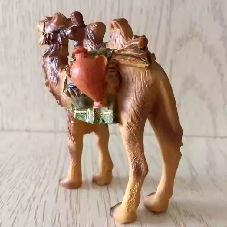 Handmade Painted Qatar Camel Resin Crafts Creative Home Decor Dubai United Arab Emirates Tourism Souvenir Gif