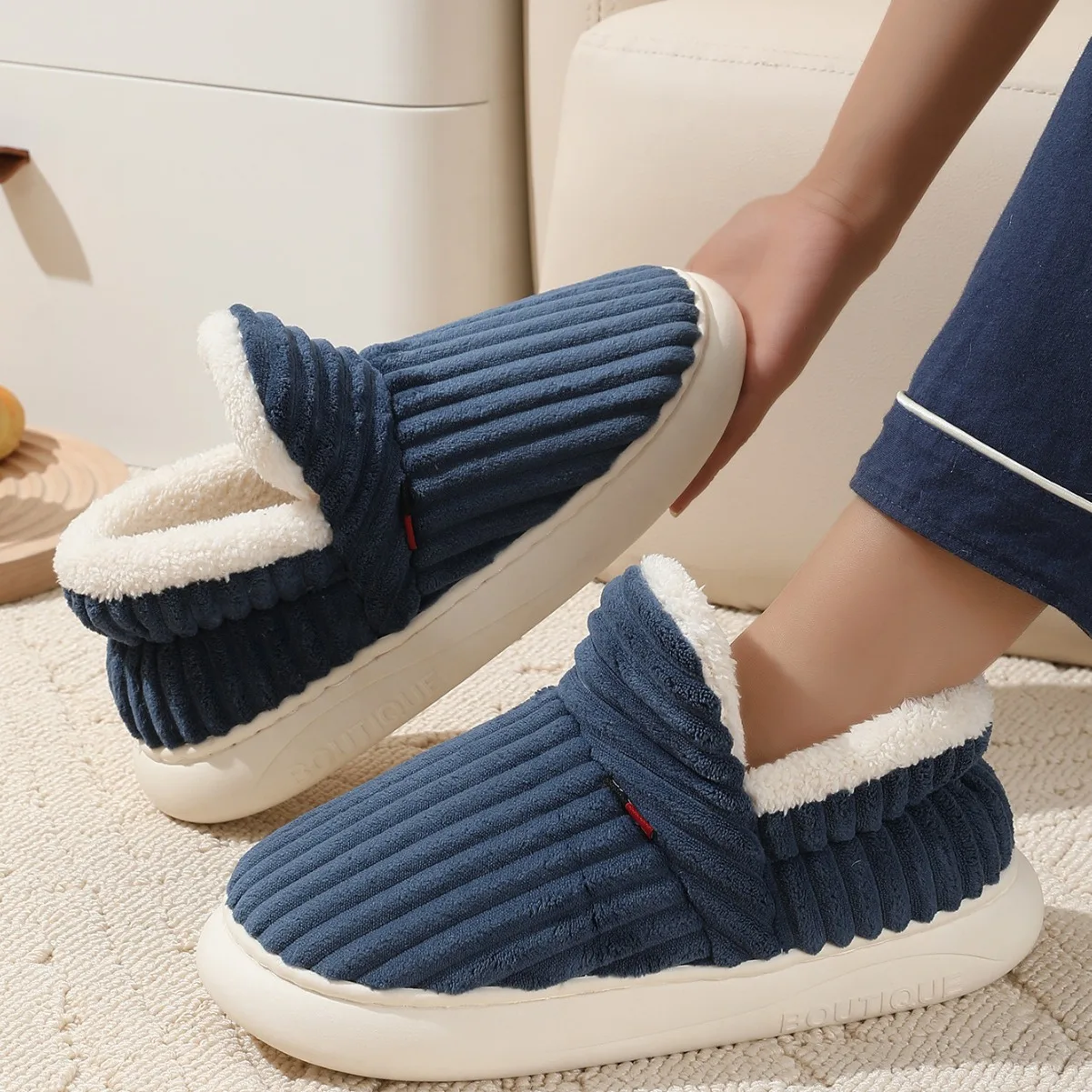 

Evshine Winter Men Plush Slippers Outdoor Comfy Soft Sole Cotton Shoes Women Warm Fuzzy Slides Indoor Fur Fluffy House Slippers