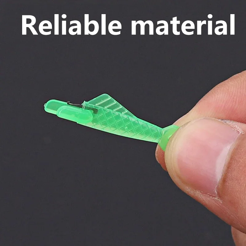 Mini Plastic Needle Insertion Tool Elderly Quick Automatic Changer Needle Threader With Hook For Sewing Machine Craft