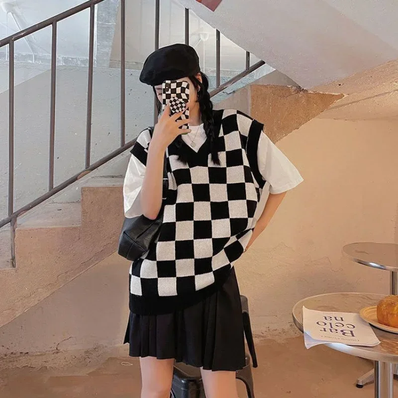 Casual Spring Sweater Vest Women Black White Chessboard Knitted Loose Versatile Sleeveless V Neck Pullovers Oversized Vintage