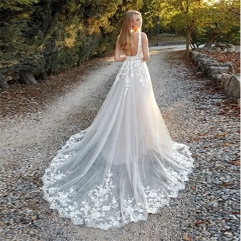 Custom Made Deep V-Neck A-Line Beach Wedding Dresses Lace Appliques Backless Sleeveless Vestido De Noiva 2024