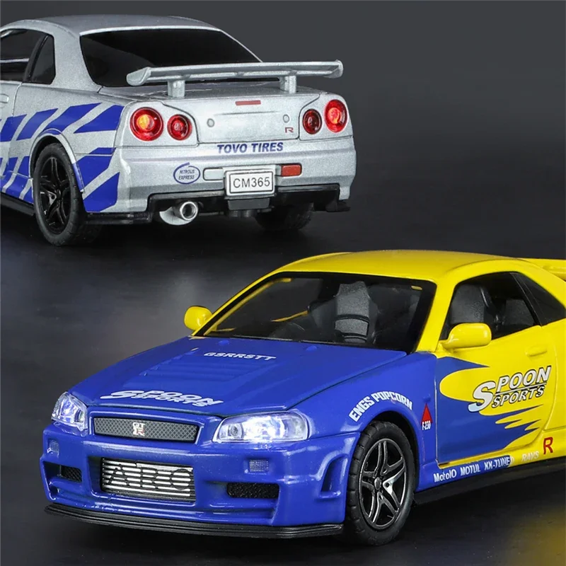 1:32 Nissan Skyline Ares GTR R34 lega modello di auto sportiva pressofuso giocattolo in metallo modello di auto da corsa simulazione suono luce regalo per bambini