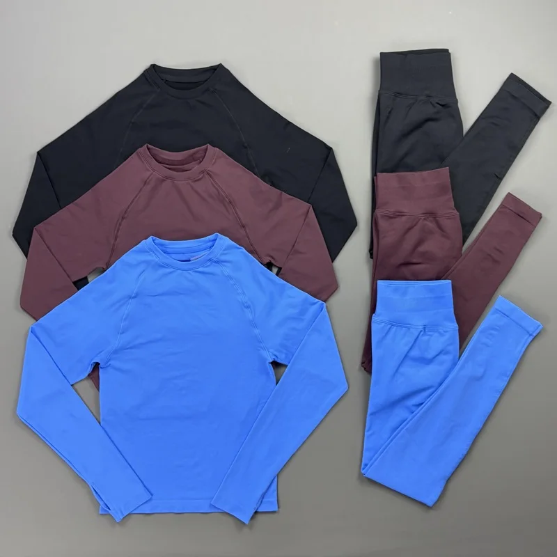 2-teiliges Sport-Set für Damen: Atmungsaktives, elastisches Langarm-Oberteil und nahtlose Po-Lifting-Leggings – Ideal für Gym, Laufen und Fitness – Detail 5