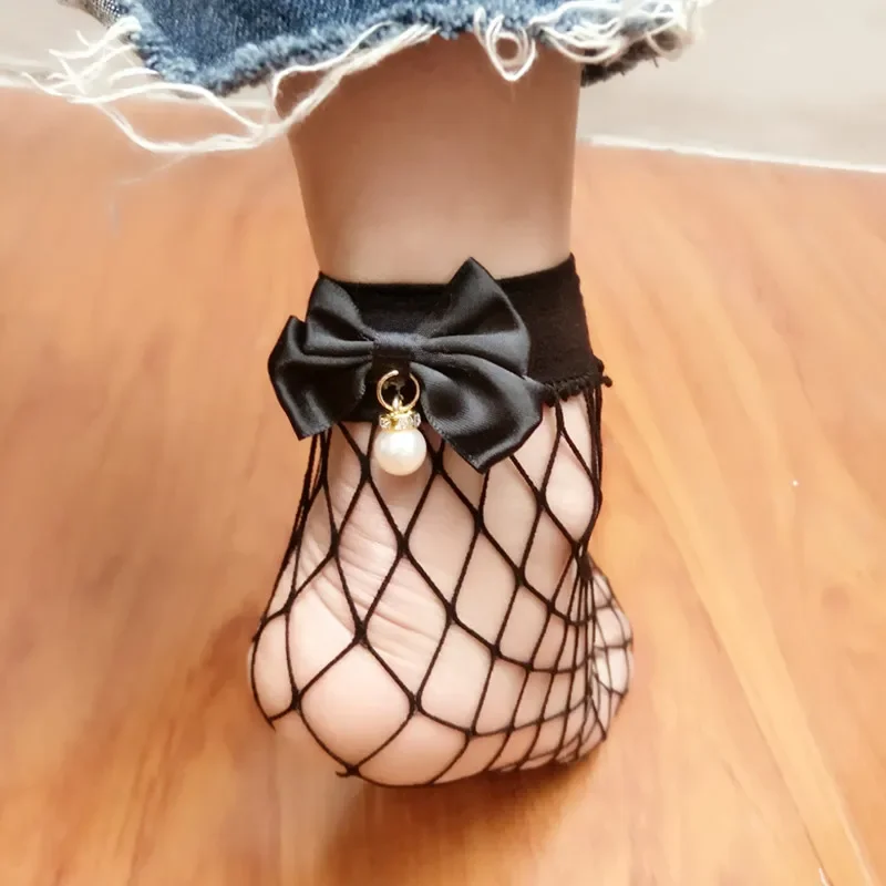 

Chic Ladies Fishnet Heel Bow Pearls Socks For Women With Funny Harajuku Charm Breathable Knot Elegant Sexy Hollow Out Mesh Net