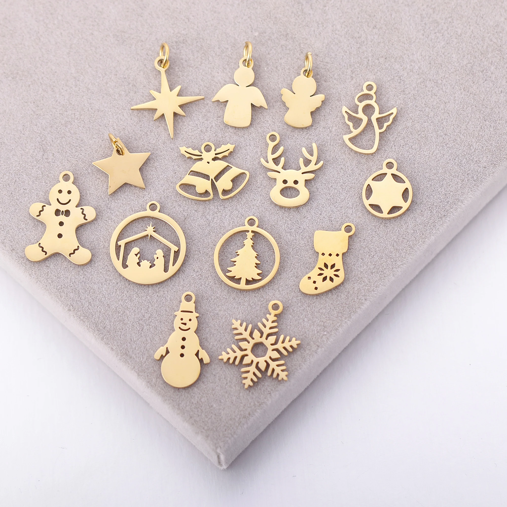 5Pcs Stainless Steel Christmas Boot＆Gingerbread Man＆Snowman＆Bell Charms Pendant For Diy New Year Gifts Jewelry Making Supplies