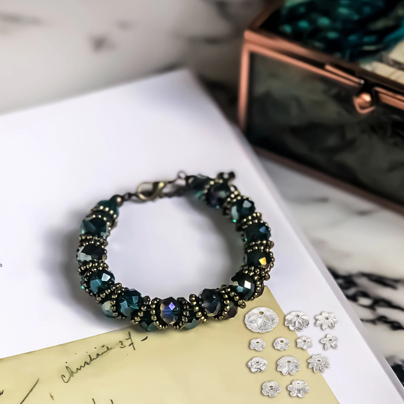 

1 Bag Metal Bead Caps Flower Shape Hollow Hand-Beaded Diy Jewelry Making Supplies For Bracelets Necklaces Earrings Spacer End