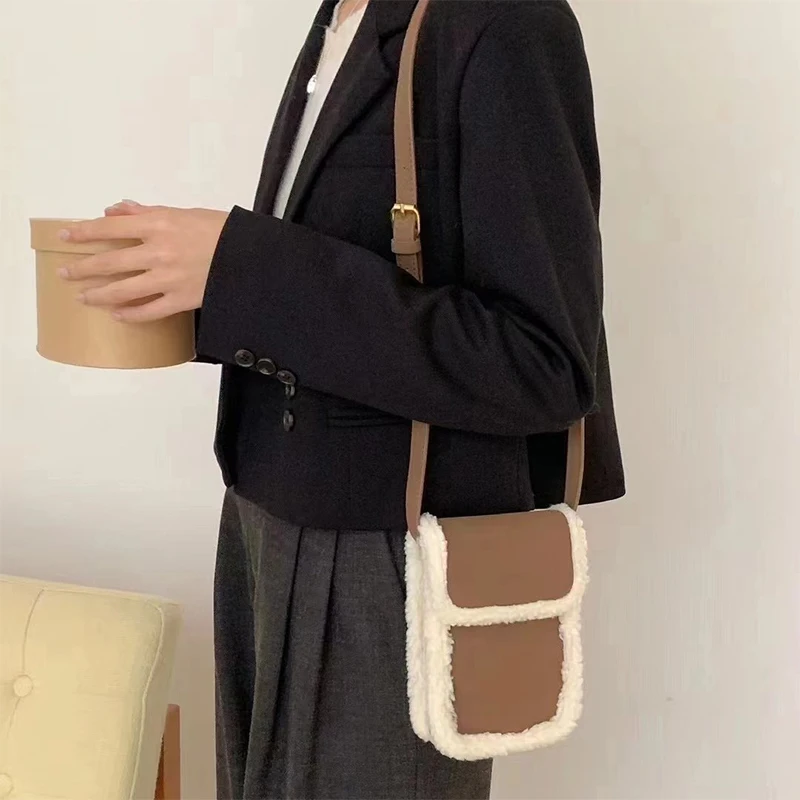 Bolso de teléfono de felpa de diseñador de lujo para mujer, Mini bolsos de lana Vintage, carteras de mensajero de hombro, monederos pequeños, nuevo estilo, invierno, 2023