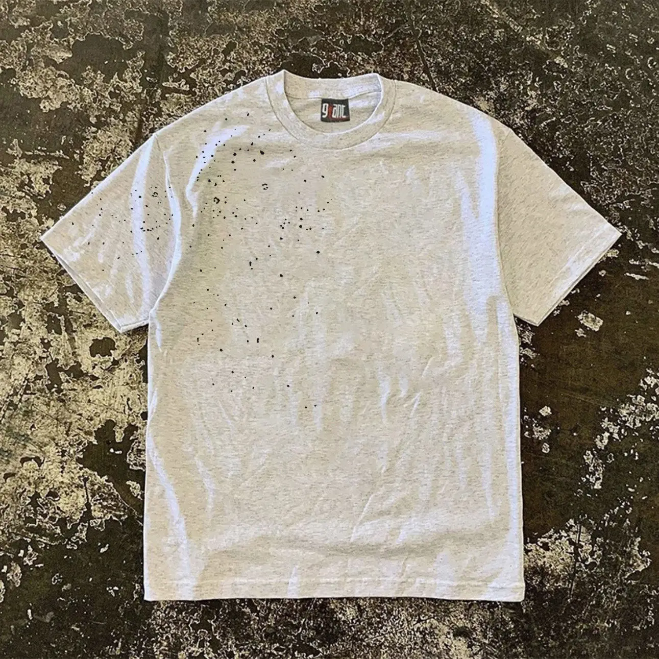 American Retro Short Sleeved Men's and Women's Street Style Graffiti Dot Print Round Neck T-shirt for Couples Breathable Version