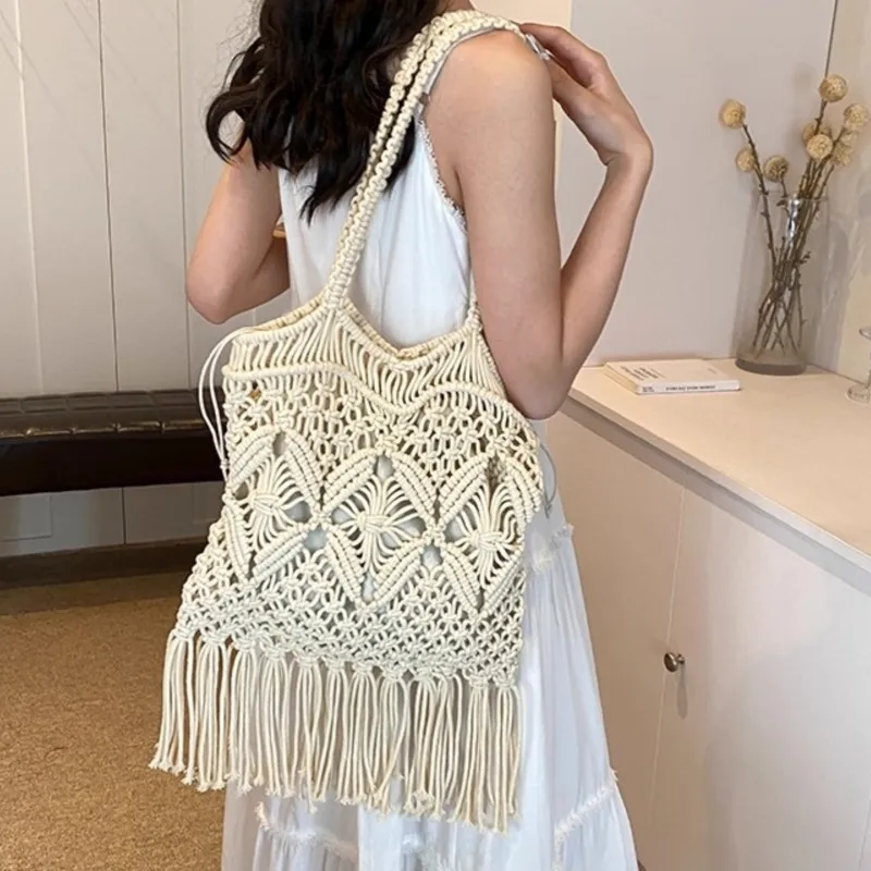 

Seaside Beach Hollow Weaving Capacity Handbags Bohemian Style Tassel Verstaile Fashion Tote Bags Ladies Shoulder Bag For Woman