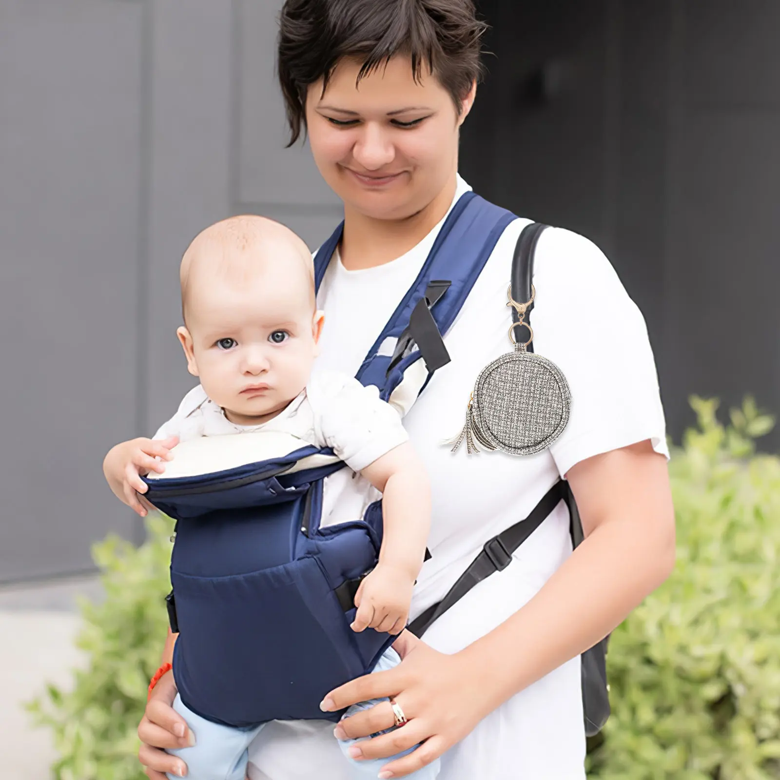 

PU Pacifier Bag Portable Zipper Pouch with Clip-on Design for Diaper Bag Stroller Backpack Stylish Soft Nonirritating