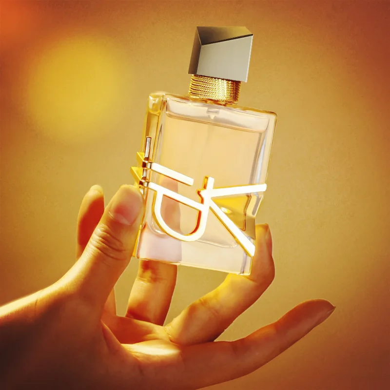 Free Water Women's perfume, floral and fruity fragrance, lasting fragrance