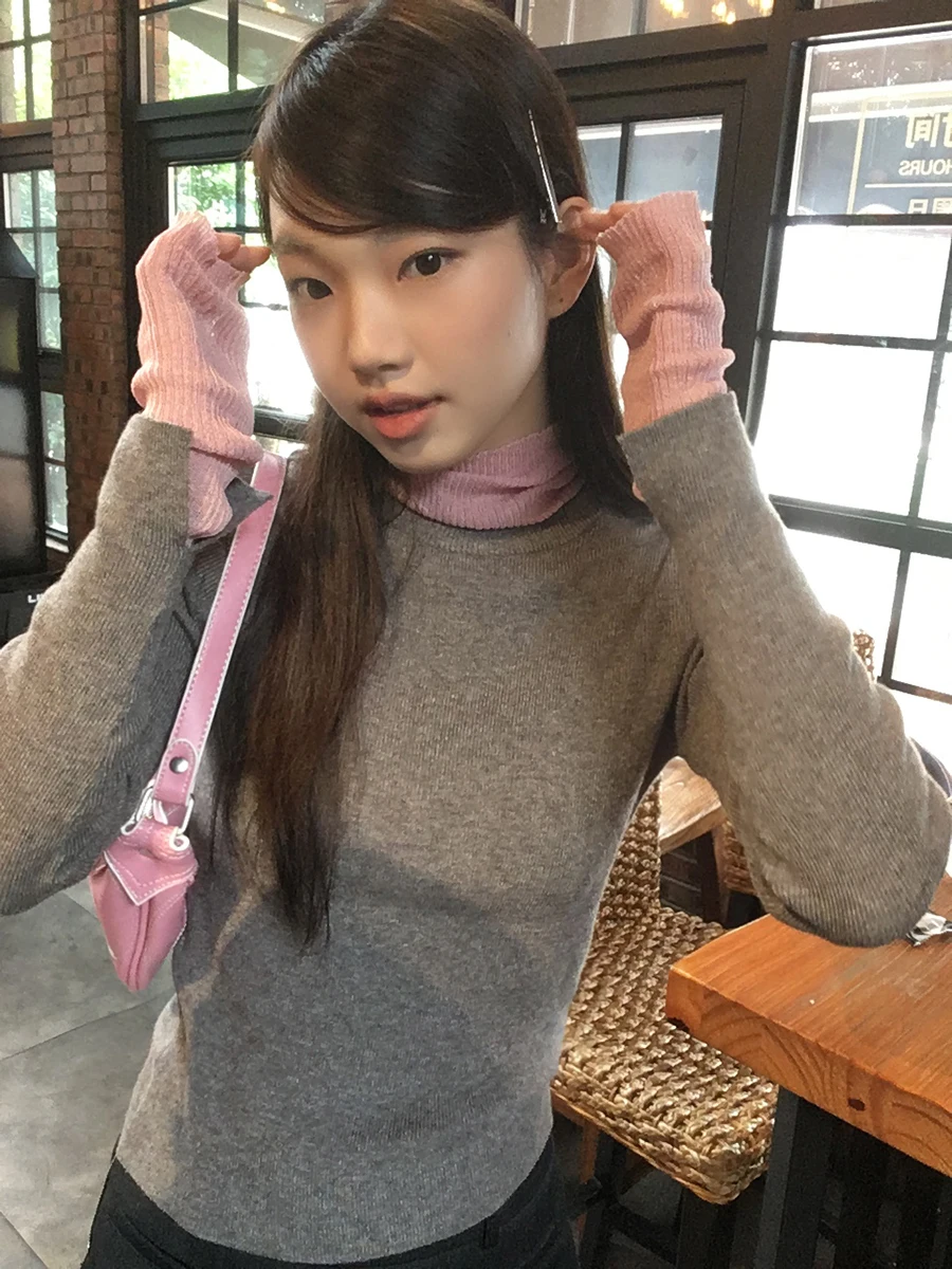 Slim Fit Collo alto Lungo Sve Maglione lavorato a maglia Falso in due pezzi Sle Faionable Tuta per le donne Autunno 2025 Nuovo arrivo