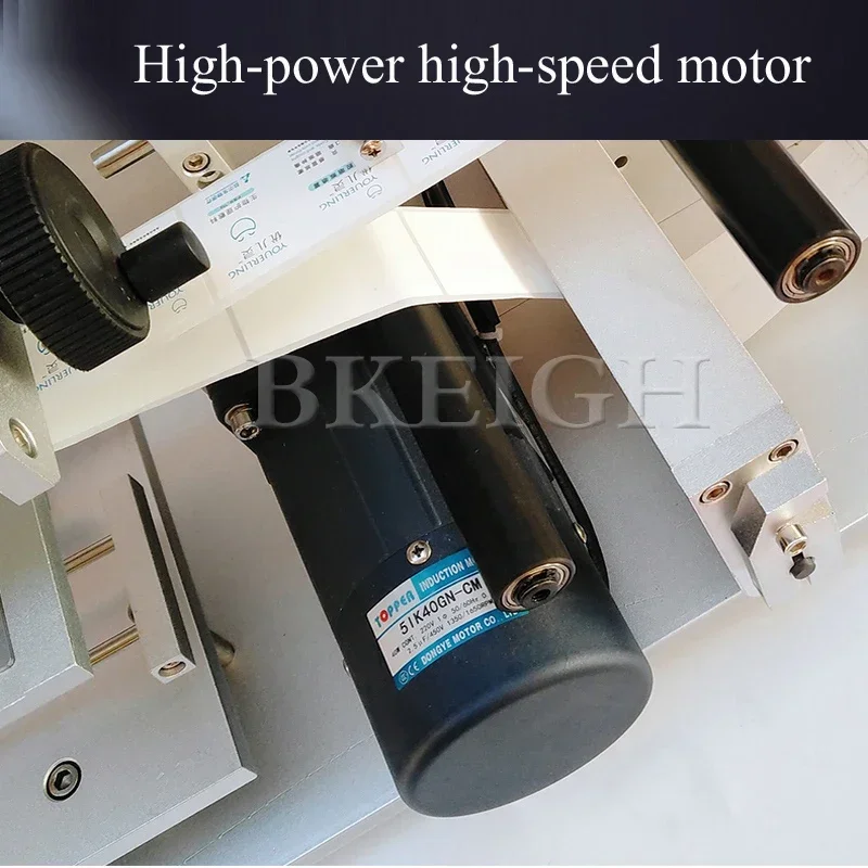 Automatic Small Plastic Box Labeling Machine for Commercial Use Flat Square Glass Bottle Label Pasting Equipment