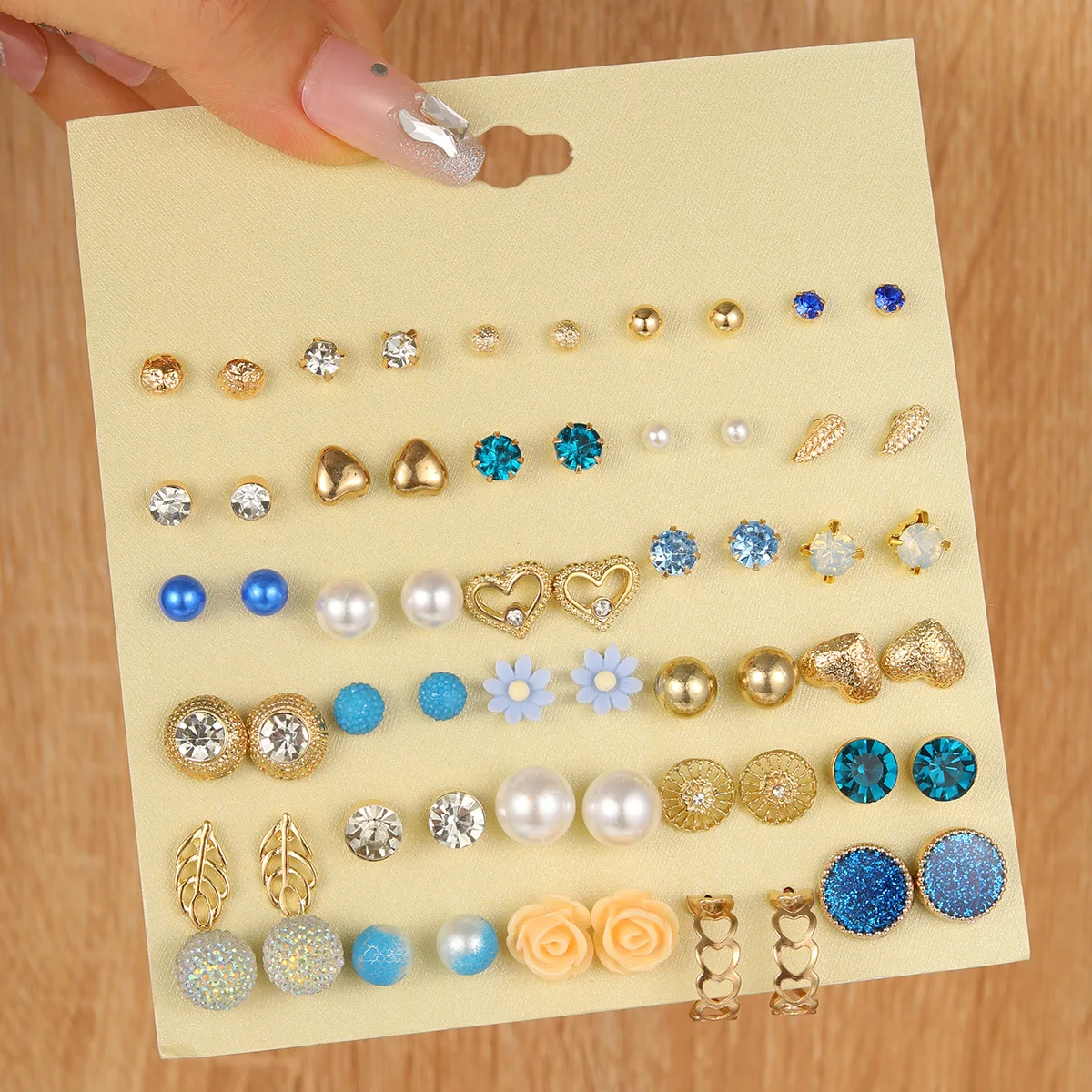 30 Pairs Set New Water Droplet Flower Inlaid Rhinestone Simple Retro Earrings Set