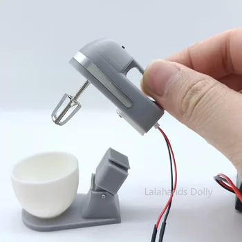 Mini frullino per le uova elettrico di simulazione della casa delle bambole (può funzionare) modello per accessori per la decorazione di mobili da cucina