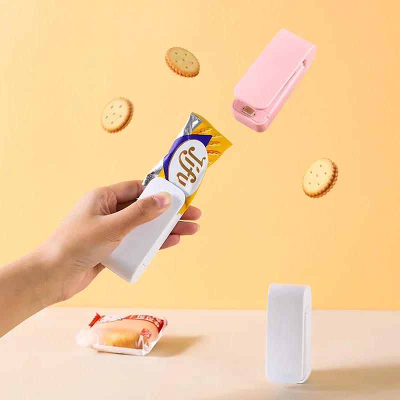 Mini Heat Bag Sealing Machine Package Sealer Bags Thermal Plastic Food Bag Closure Portable Sealer Food Packaging Heat Sealer