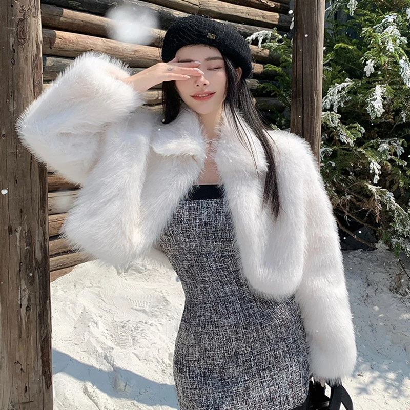 レディース フェイクファー クロップドコート 小香風 ヘアリーロングスリーブ 厚手 暖かいジャケット Y2K ストリートウェア ハーレム系 原宿系 秋冬トップス