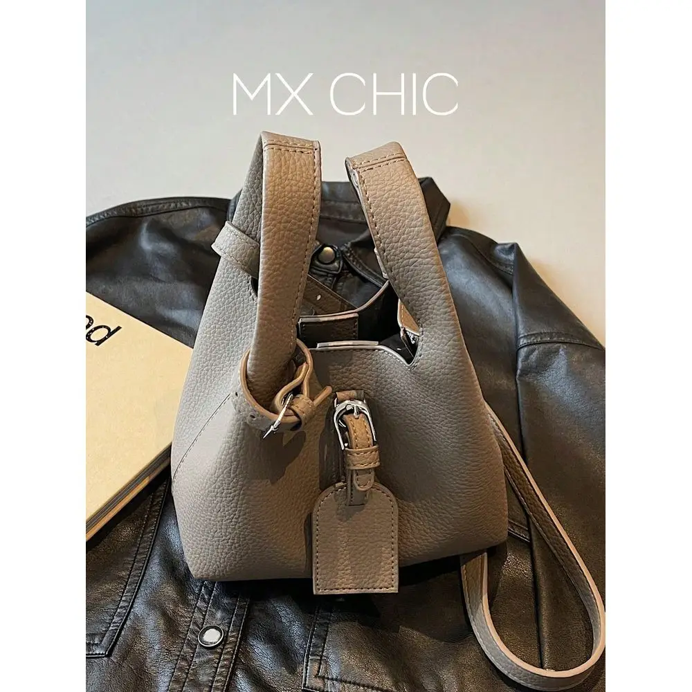 

Minimalist Fashion PU Leather Shoulder Crossbody Handbag, With Inner Pocket, Retro Style