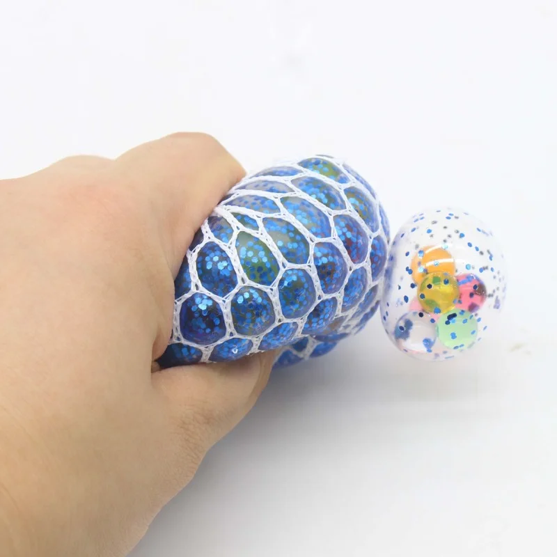 1 ชิ้นสีสุ่ม Grape Ball บีบของเล่นตาข่าย Glitter Ball ความเครียดบรรเทาของเล่นสําหรับเด็กผู้ใหญ่