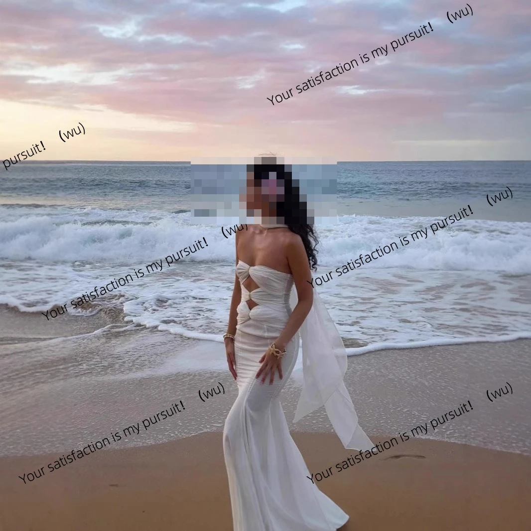 Gaun pesta wanita model tube top panjang dengan desain berongga multi-knot, gaya romantis dan sensual.