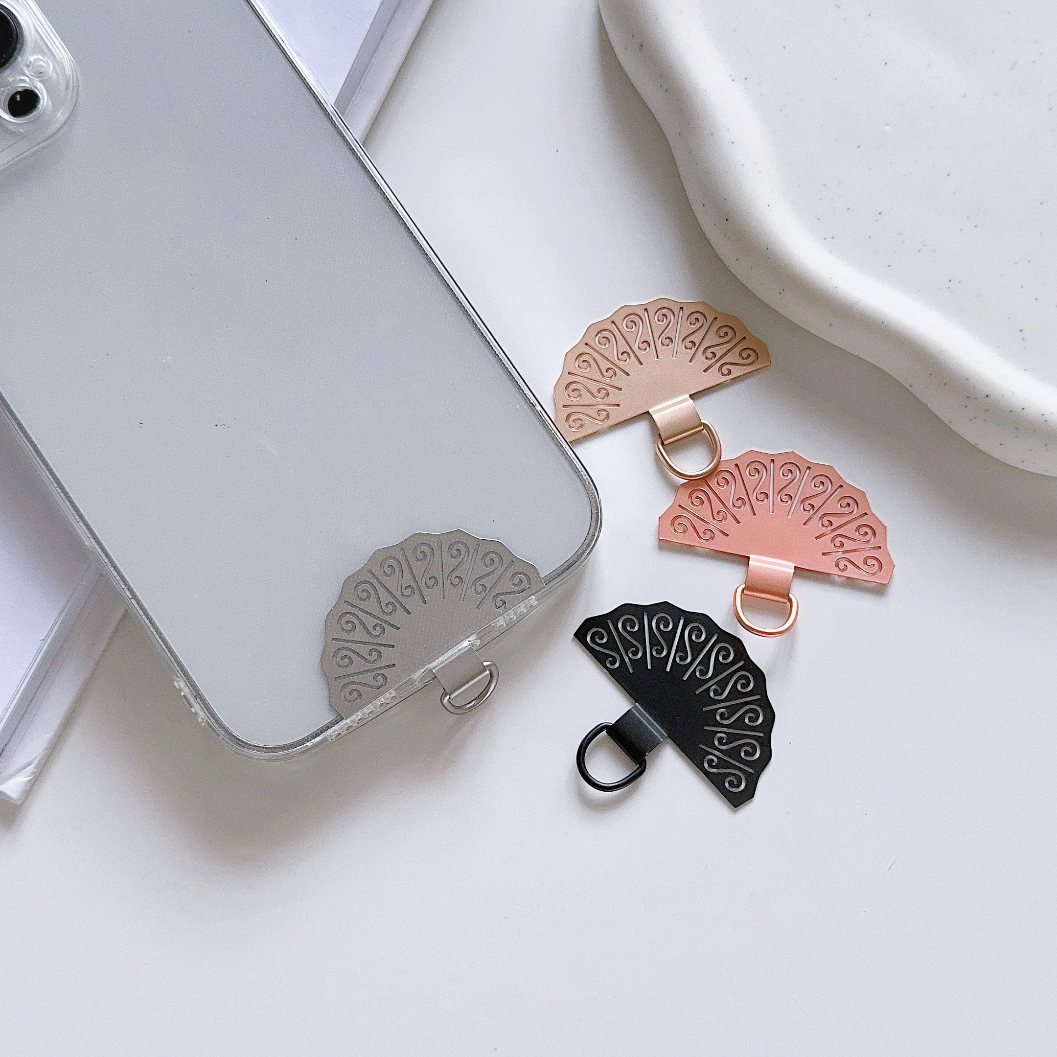 

Creative Mobile Phone Universal Metal Pendant Mobile Phone Pendant Ultra-Thin Metal Pendant Safety Back Attached Pendant