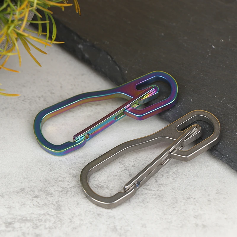 Gantungan kunci Carabiner tugas berat Titanium, Gantungan Kunci karabiner untuk berkemah, mendaki, bepergian, kait pelepasan cepat dengan cincin kunci baja tahan karat