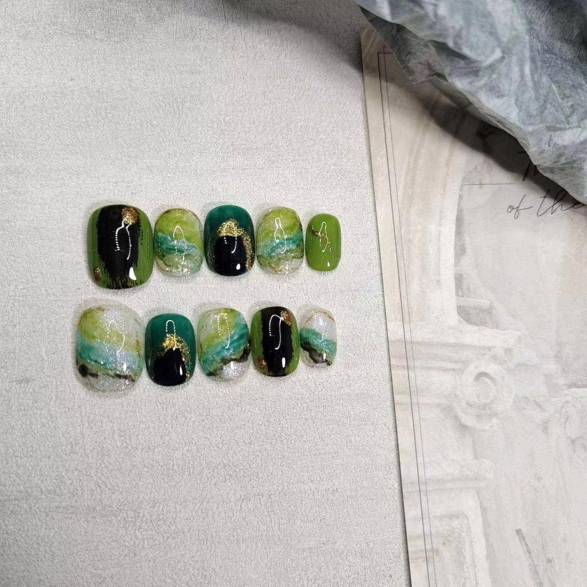 

Fresh green smudged sweet cool hand-painted cartoon custom press nails, cute fancy nails, reusable high-quality nails