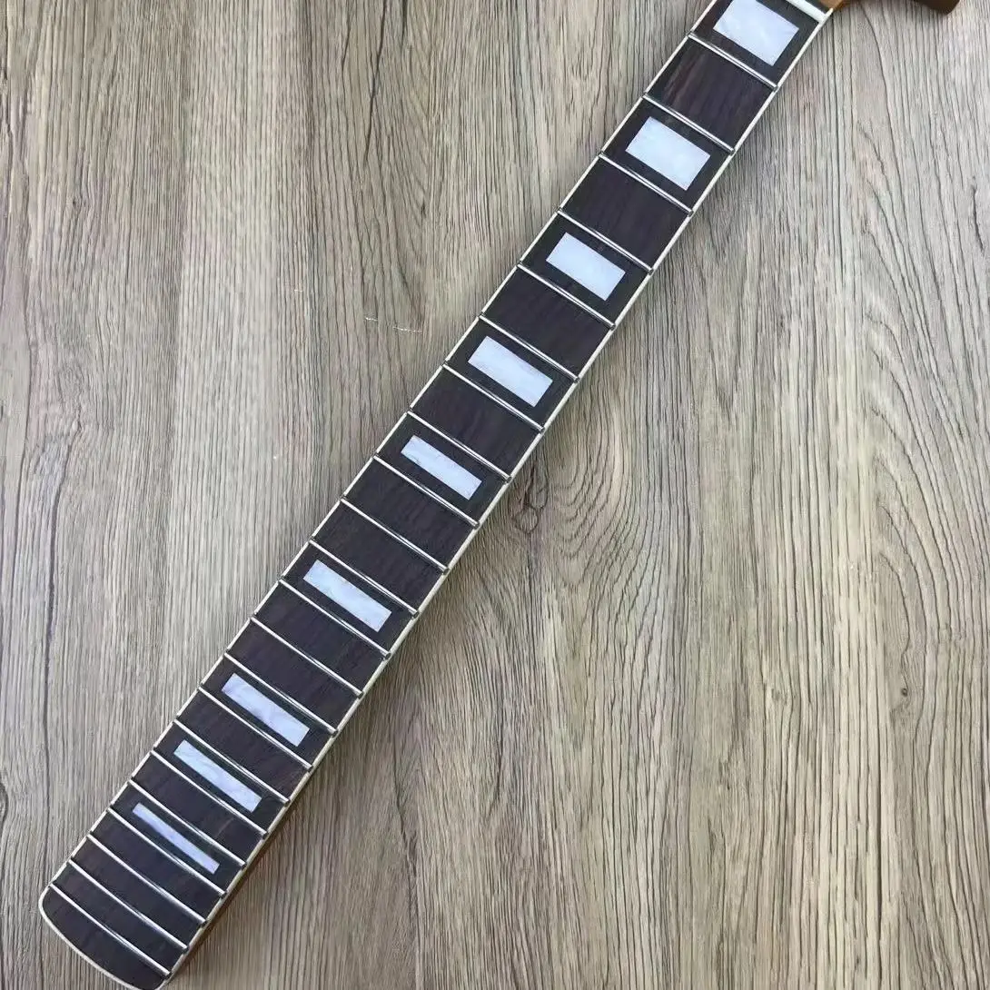 

Grilled Maple jaguad-Style Guitar Neck – 22F Wrapped Edge Design, Roasted Maple with Smooth Playability 610 guitar