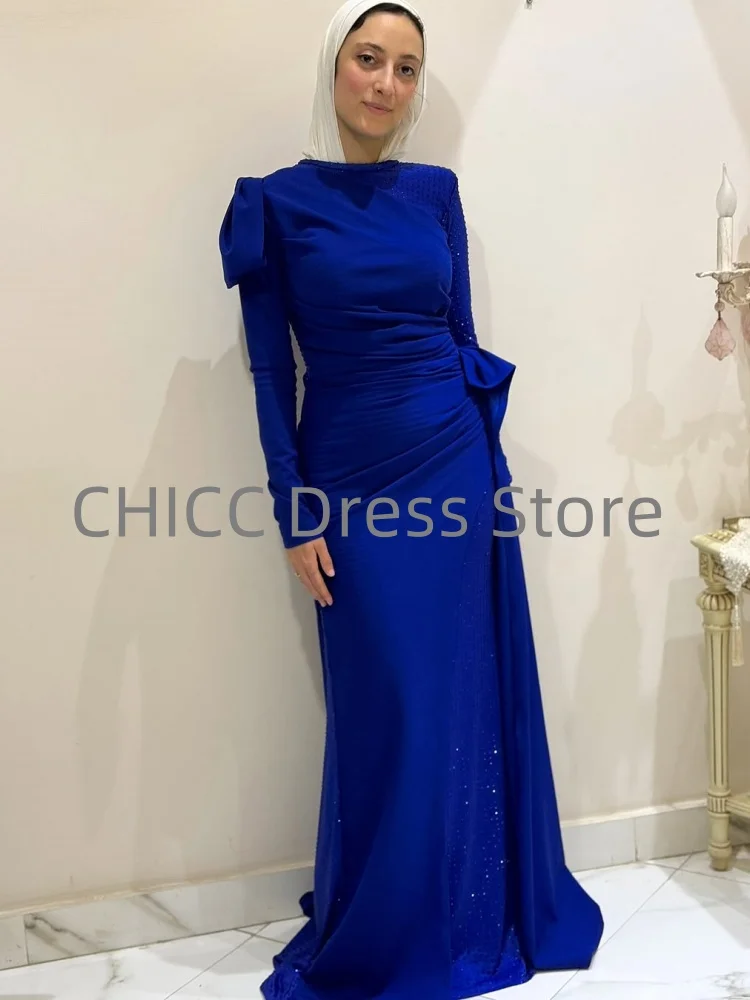 럭셔리 이슬람 이브닝 드레스 오-넥 긴 소매 공식 댄스 파티 드레스 플리츠 스팽글 블루 웨딩 게스트 파티 가운 맞춤형